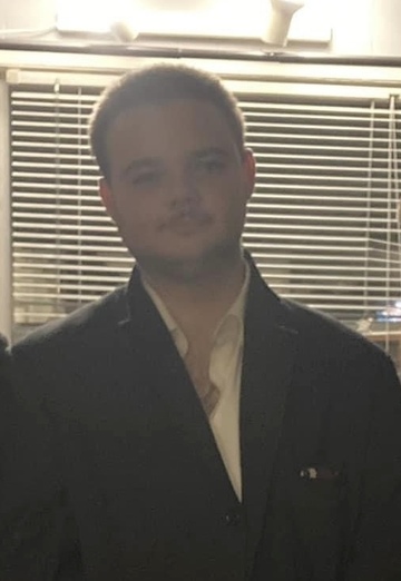 My photo - Zach, 24 from West Haven (@zachwhitlock)