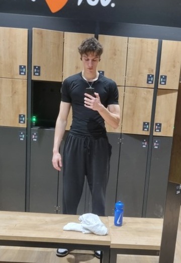 Ben (@ben3667) — my photo № 2