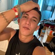 Alejandro 25 Holguín