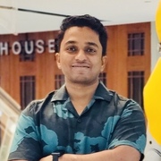 Abhi 31 Dubai