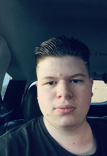 My photo - Tyler, 20 from Middletown (@tyler744)