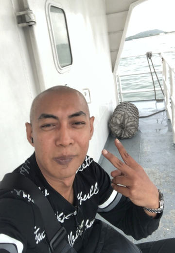 My photo - BobAhmad, 45 from Singapore (@bobahmad)