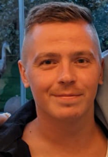 Dennis (@dennis2047) — my photo № 1