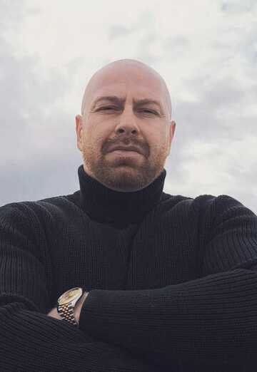 Michael (@michael12737) — my photo № 2