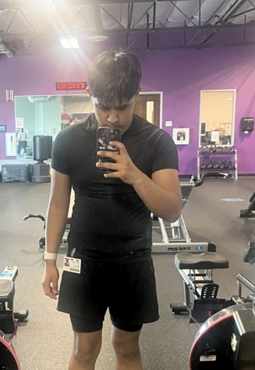 Liam (@liam596) — my photo № 1