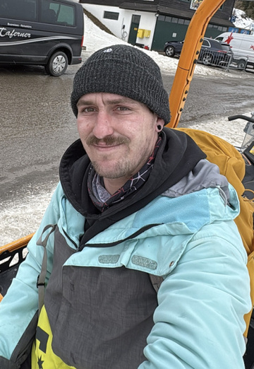 Manuel (@manuel1698) — my photo № 1