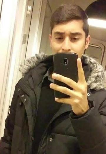 Willy (@willy371) — my photo № 1