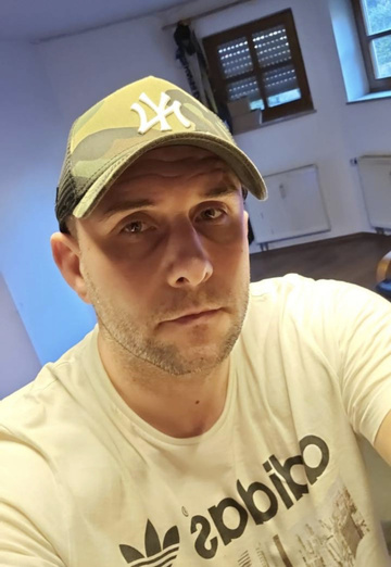 Matthias (@name8871) — my photo № 1