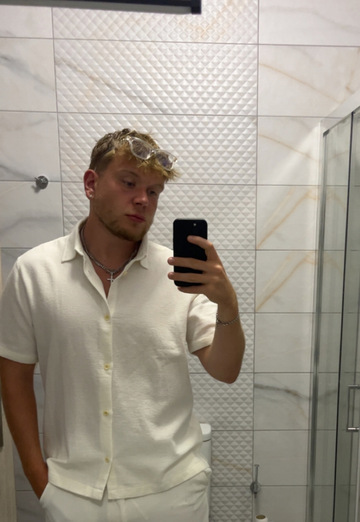 Kevin (@kevin3523) — my photo № 1