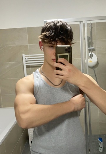 Name (@name9122) — my photo № 3