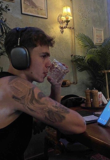 Nik (@nik82791) — my photo № 1