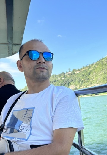 Mesut (@mesut309) — my photo № 1